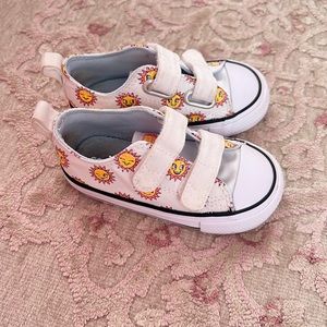 Converse Chuck Taylor All Star Sunshine V2 Sneaker Toddler Girls Size 6
